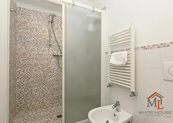 Ortensia House By Ml Whte House * Janov